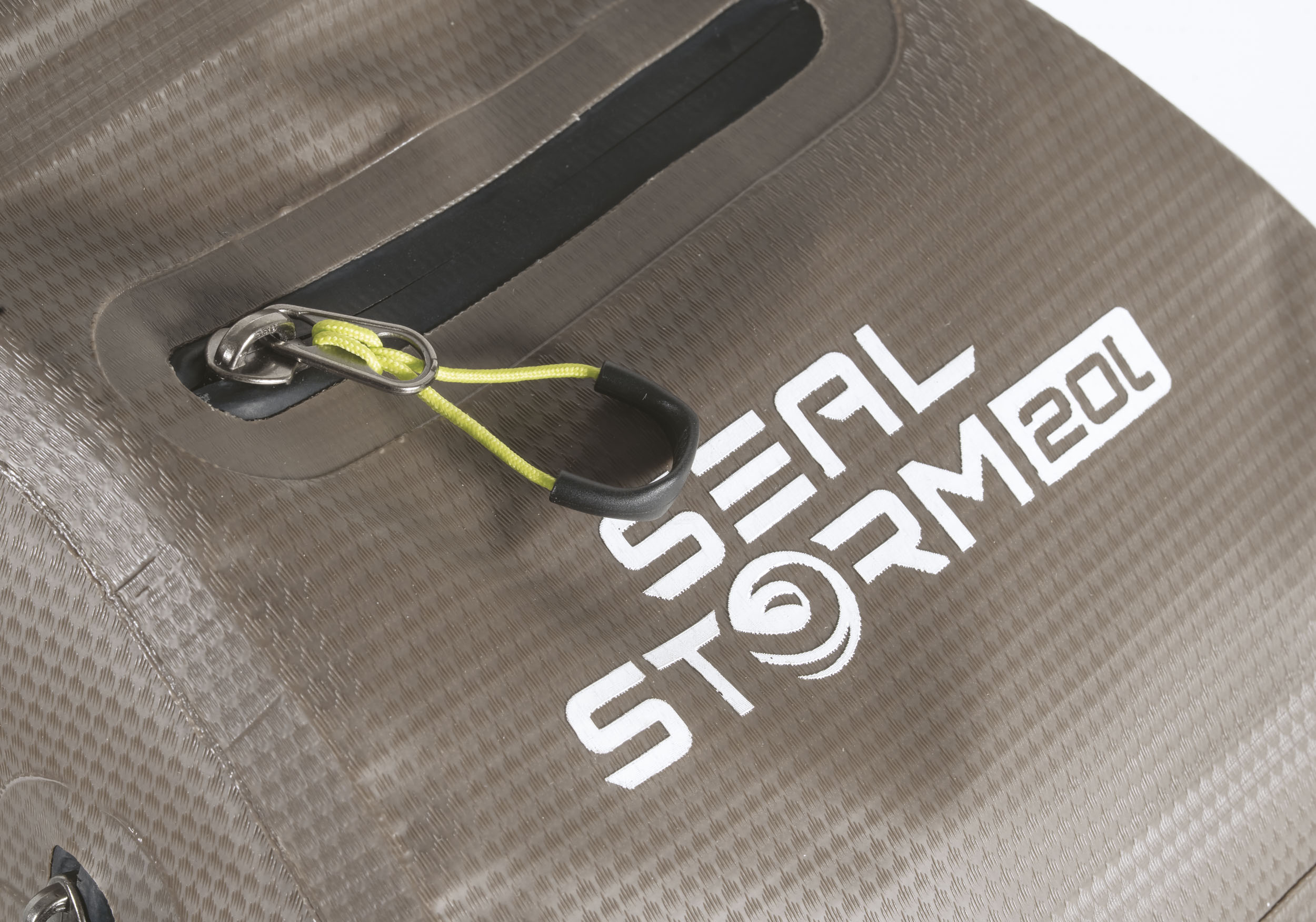 048-00-030_Seal Storm 20l_Part2