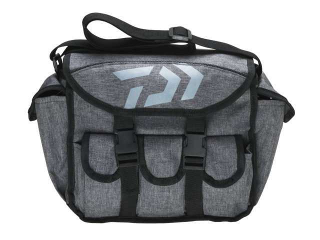 Daiwa D-VEC Shoulder Bag: Praticità e Stile per i Pescatori